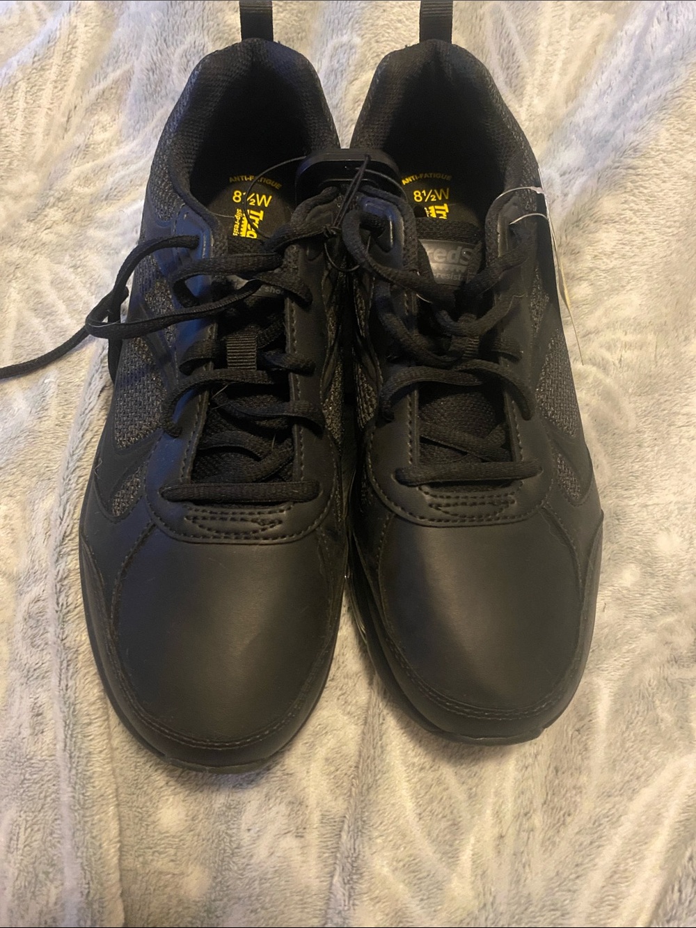 Tredsafe slip-resistant Women's Black Lace-Up Comfort Sneakers
